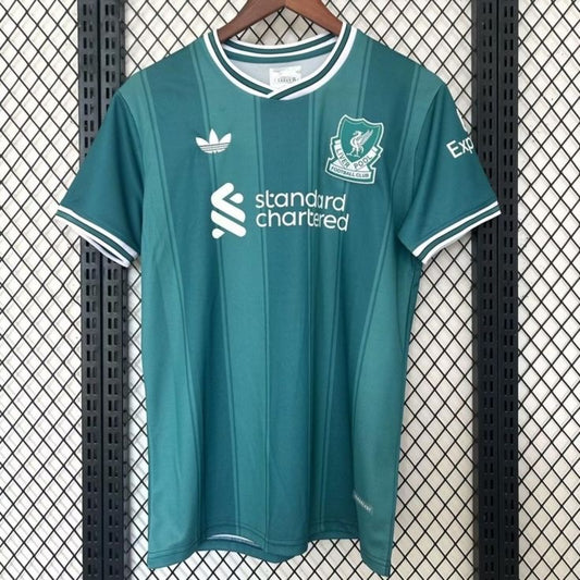 Liverpool Jerseys 25-26